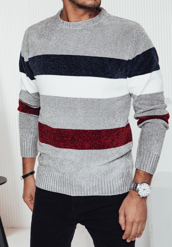 Svetlosivý teplý pánsky sveter s módnymi pruhmi WX2241 Veľkosť: 2XL