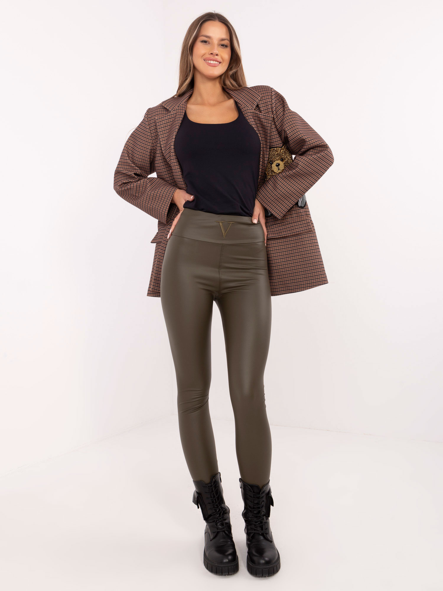 Khaki dámske zateplené koženkové legíny NM-LG-TR1853.23-khaki Veľkosť: S