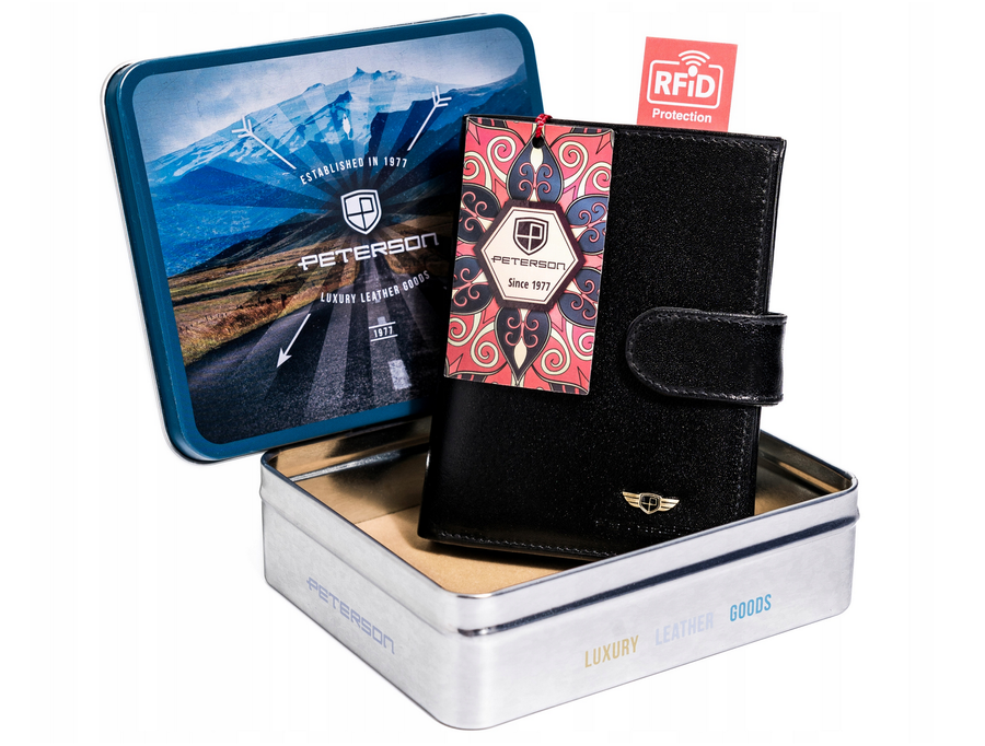 Peterson čierna peňaženka so zapínaním W053 PTN 317ZA-5866 BLACK Veľkosť: ONE SIZE