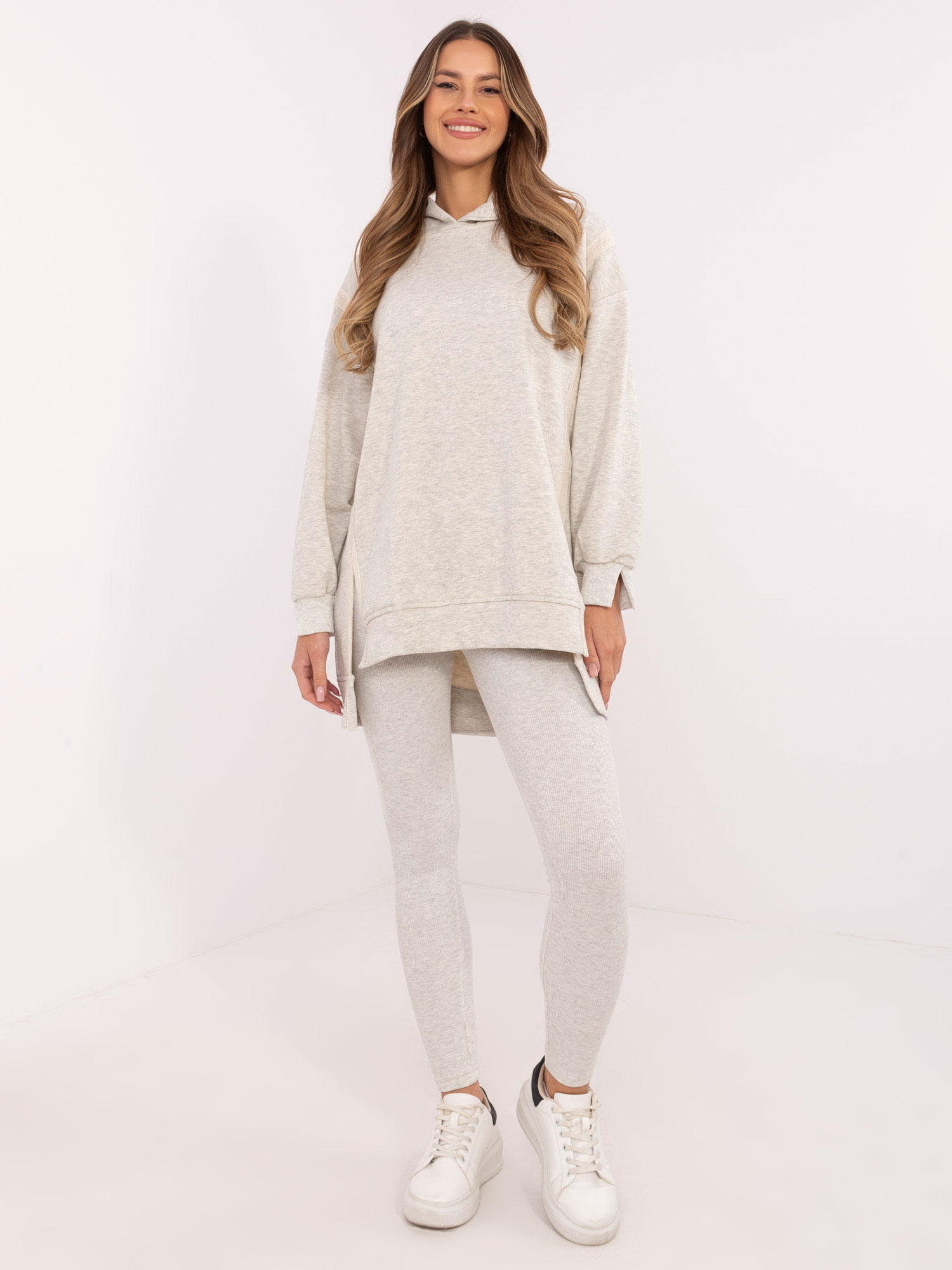 Svetlosivá dámska súprava s rebrovanými legínami EM-KMPL-858.79P-light grey Veľkosť: ONE SIZE