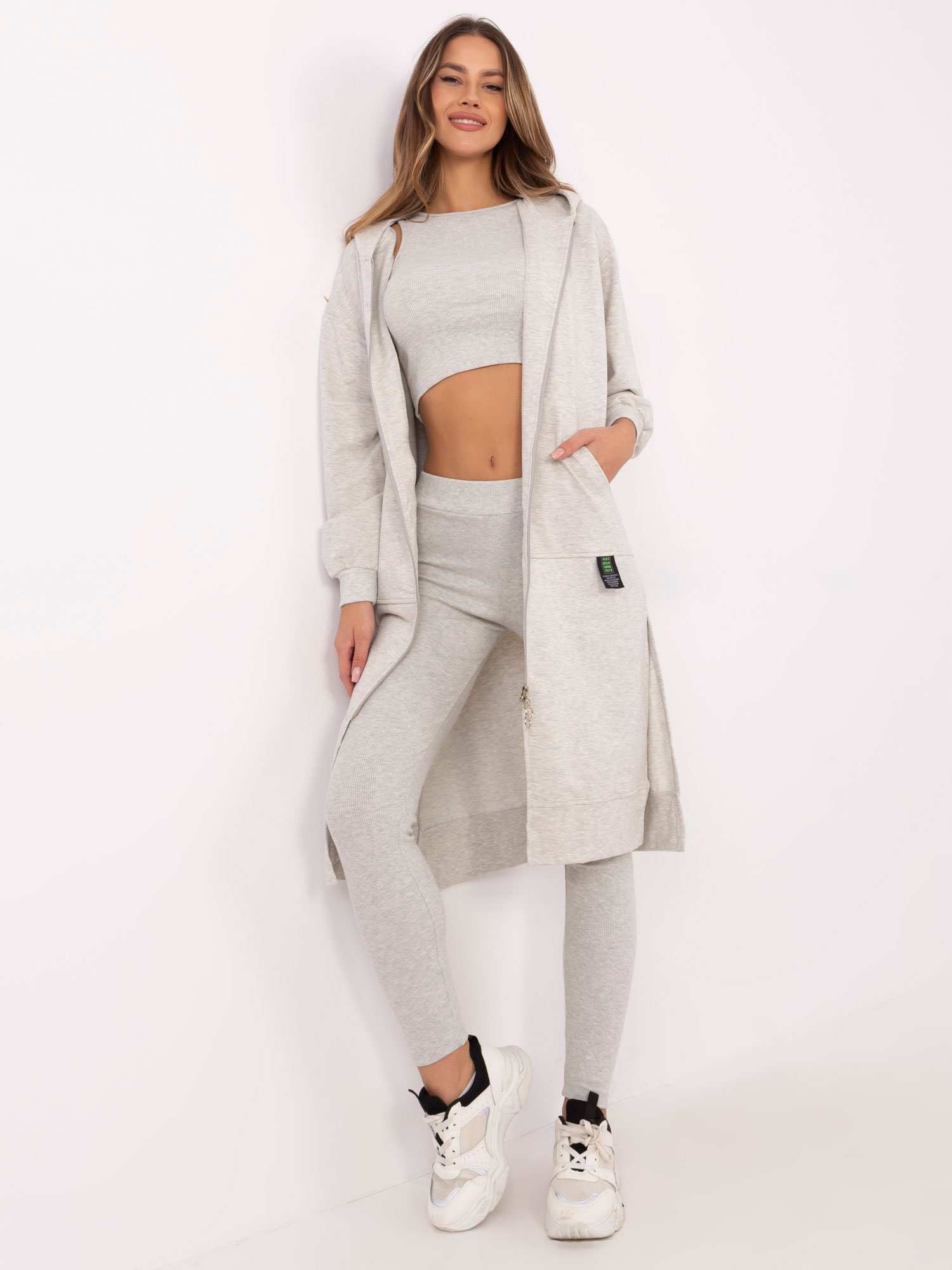 Svetlosivá dámska trojdielna súprava s mikinou na zips EM-KMPL-851.69P-light grey Veľkosť: ONE SIZE