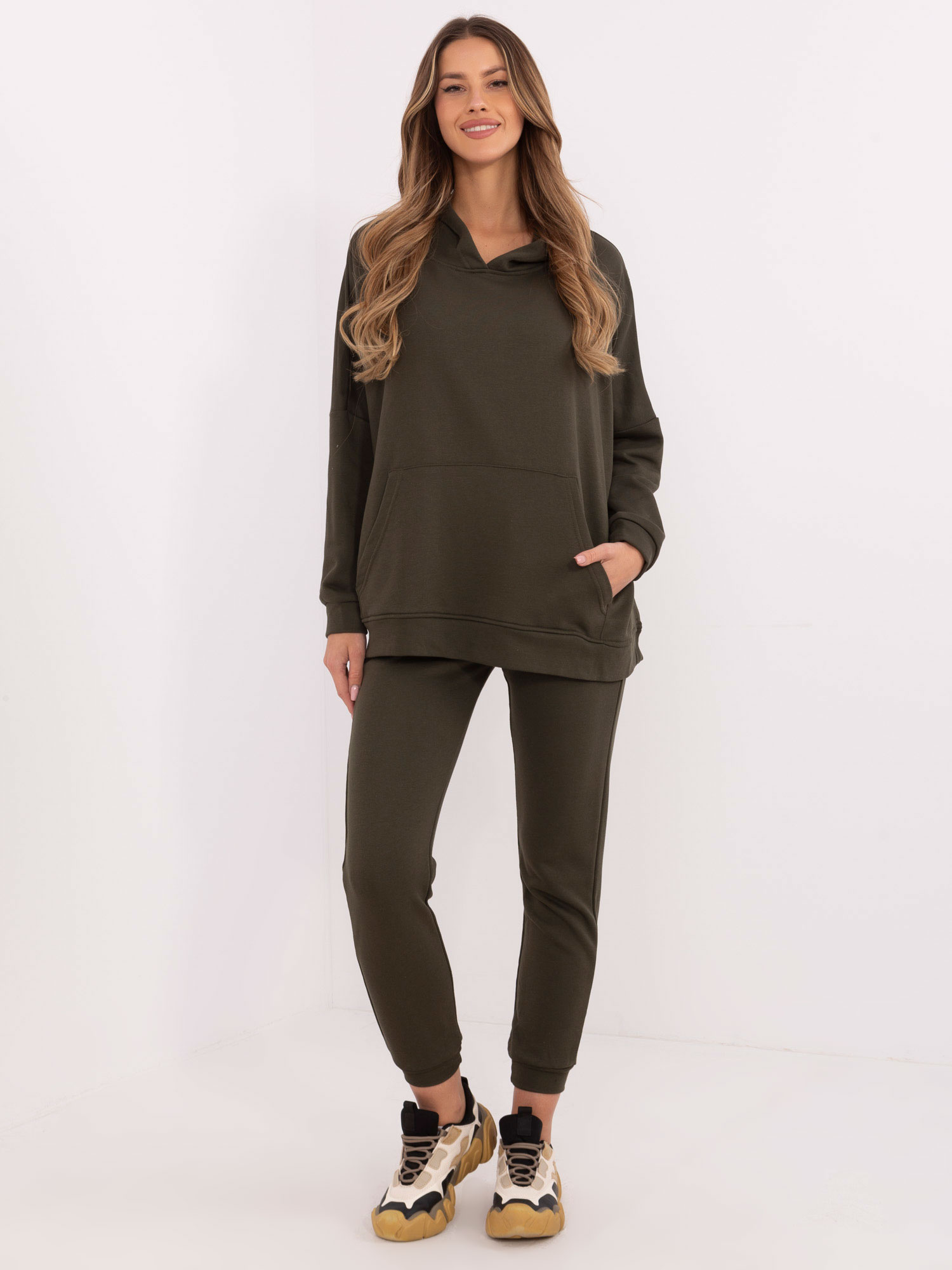 Khaki dámska tepláková súprava s oversize mikinou EM-KMPL-861.48-khaki Veľkosť: ONE SIZE
