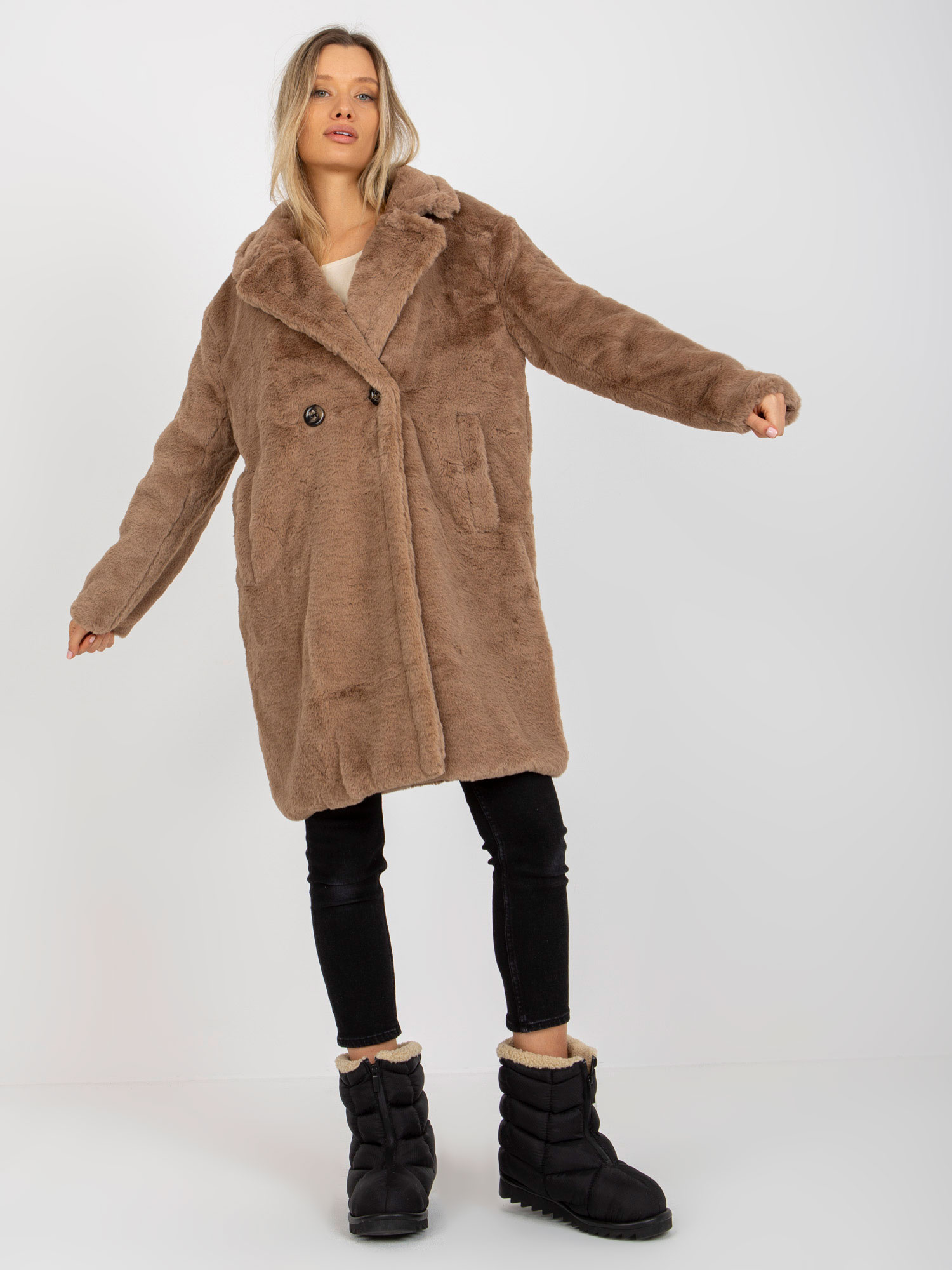 Svetlohnedý dámsky teddy kabát TW-PL-2118.95P-dark beige Veľkosť: ONE SIZE