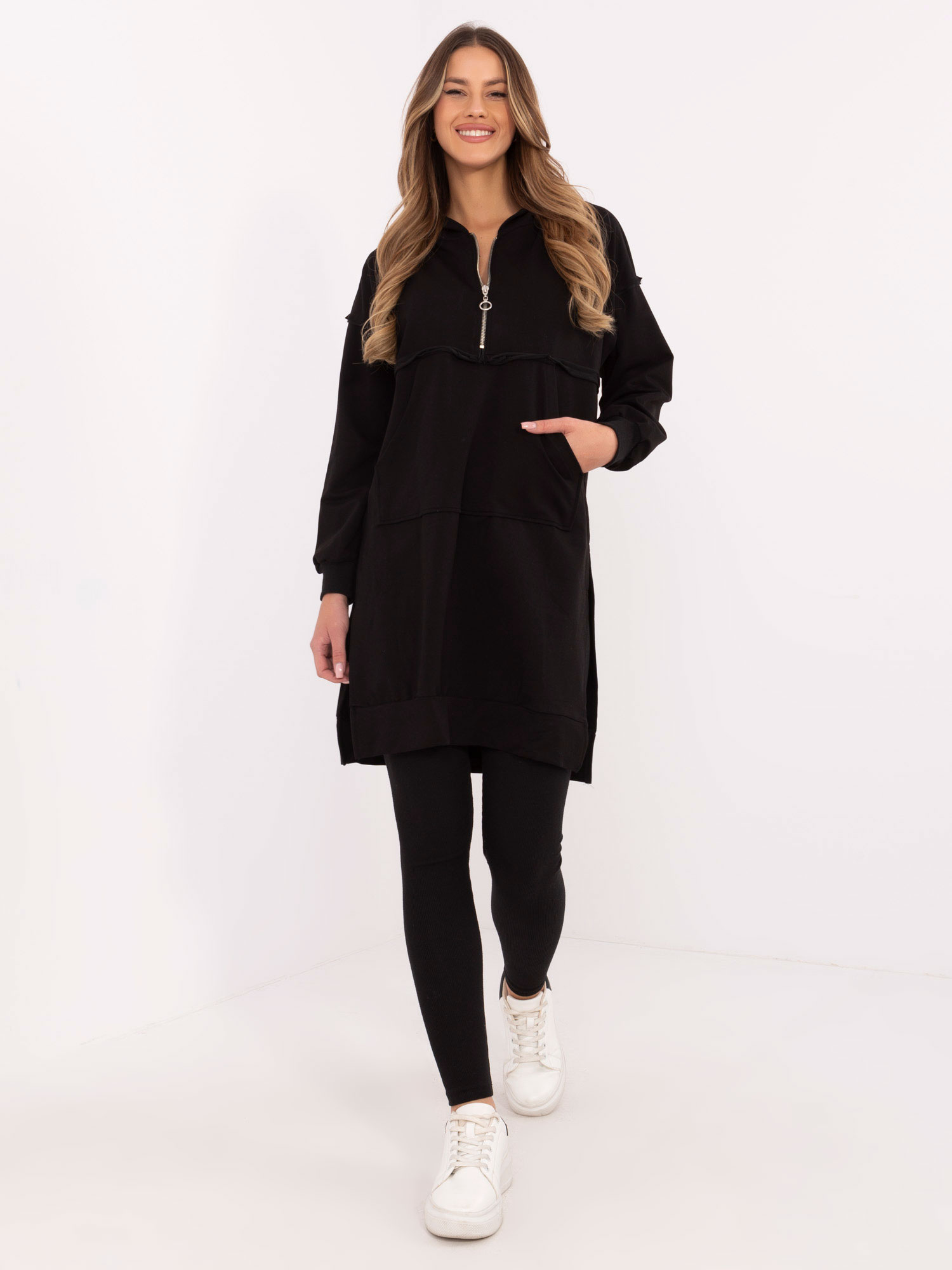 Čierna dámska súprava s dlhou mikinou EM-KMPL-853.34-black Veľkosť: ONE SIZE