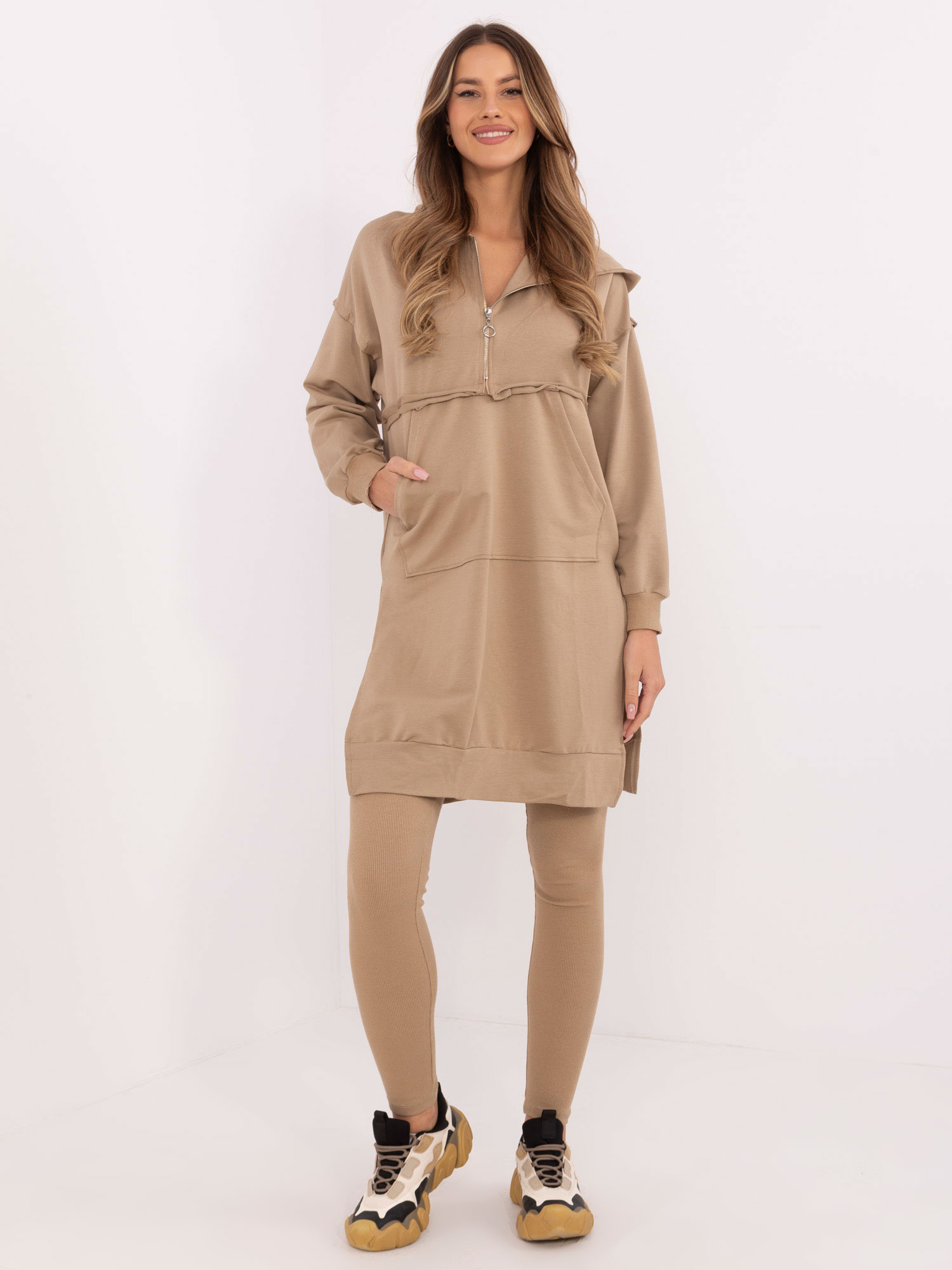 Béžová dámska súprava s dlhou mikinou EM-KMPL-853.34-beige Veľkosť: ONE SIZE