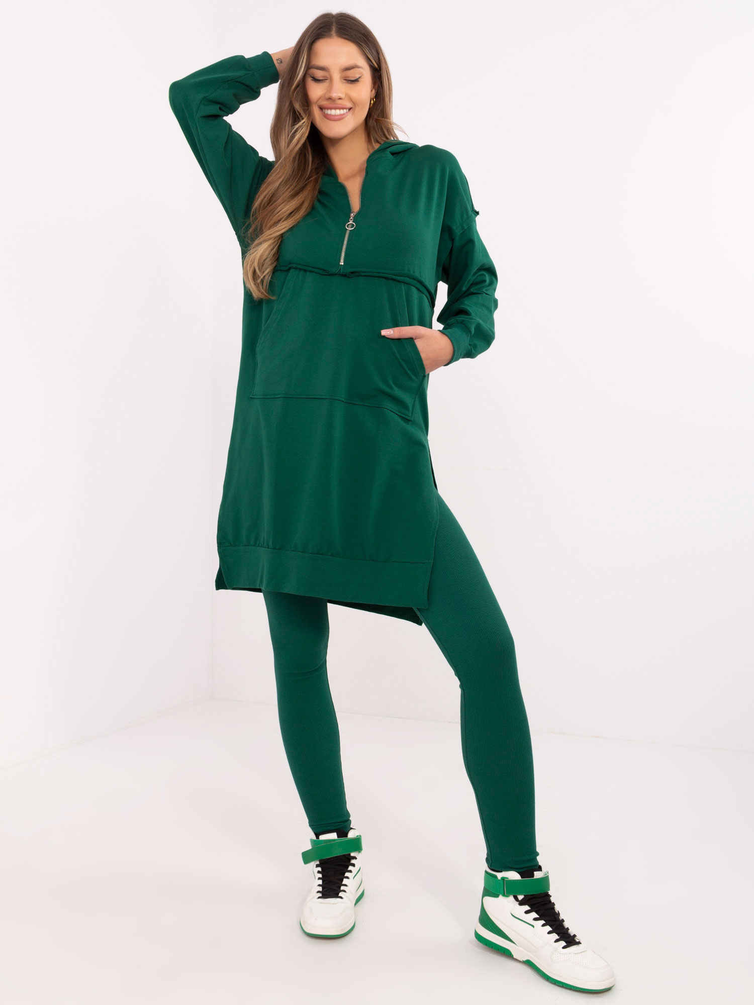 Tmavozelená dámska súprava s dlhou mikinou EM-KMPL-853.34-dark green Veľkosť: ONE SIZE