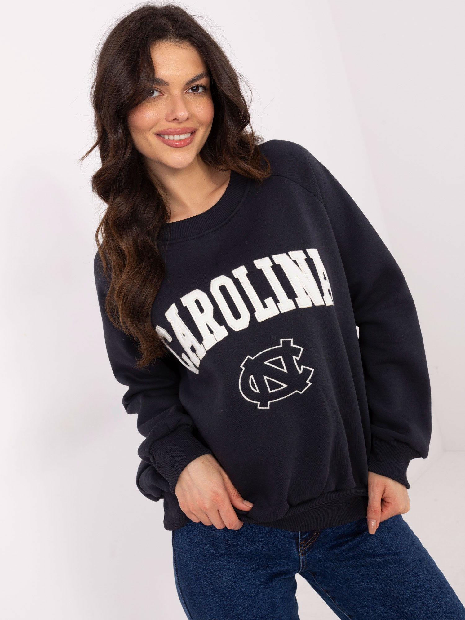 Grafitová dámska oversize mikina bez kapucne EM-BL-857-1.26X-dark grey Veľkosť: ONE SIZE