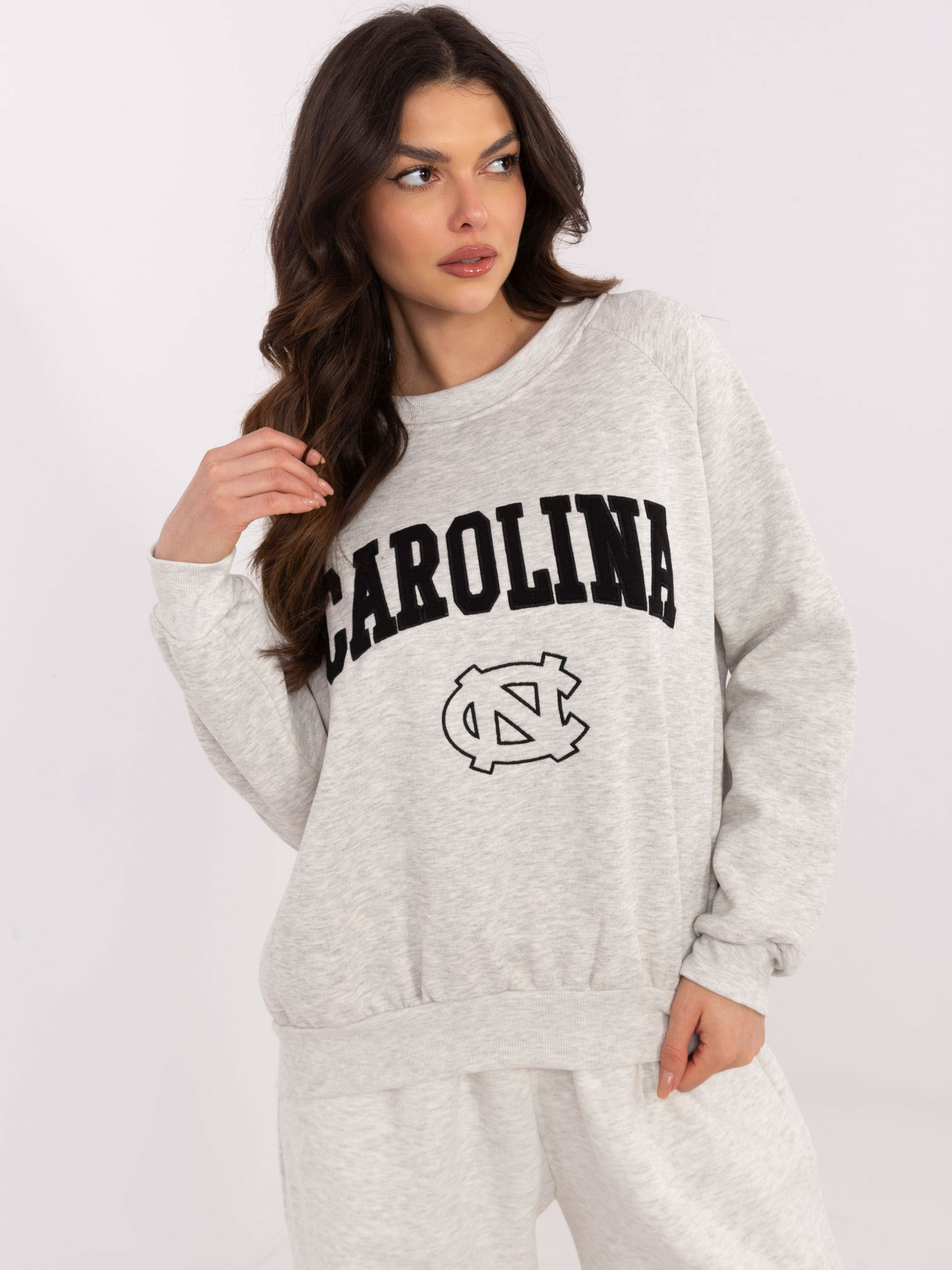 Svetlosivá dámska oversize mikina bez kapucne EM-BL-857-1.02X-light grey Veľkosť: ONE SIZE