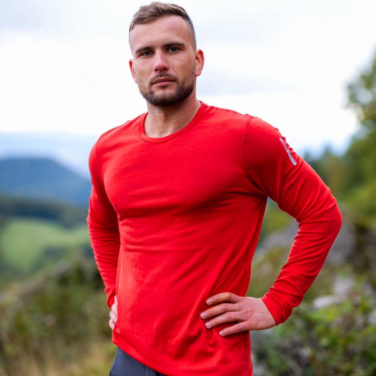 Červené ľahké pánske tričko z merino vlny Veľkosť: M