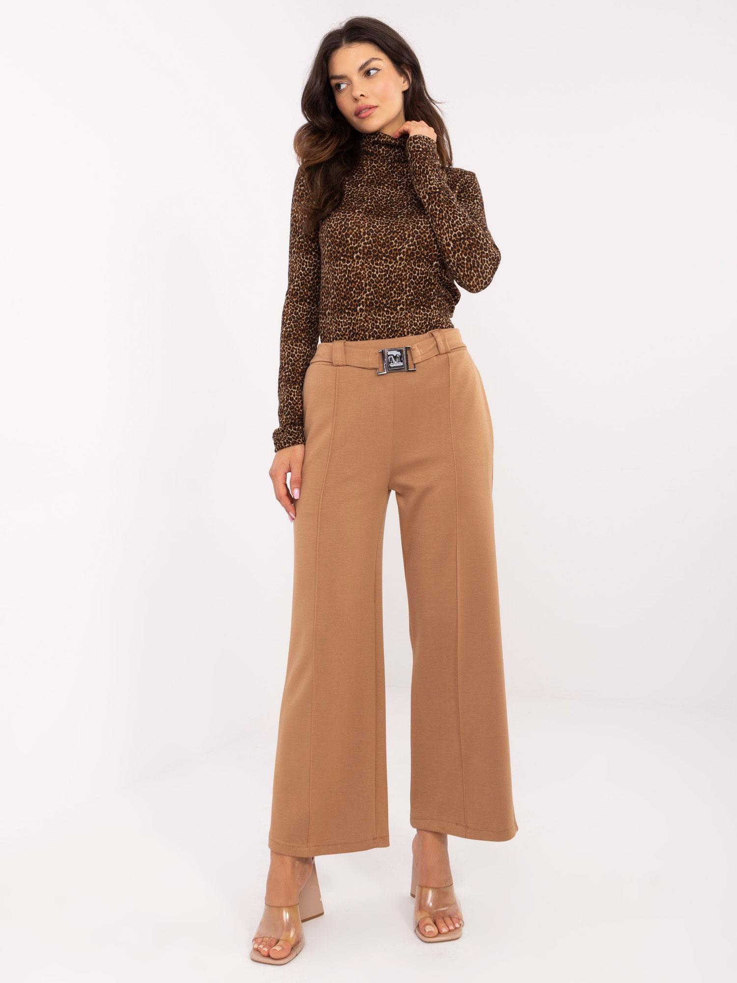 Hnedé dámske teplákové nohavice s pásikom DHJ-SP-20356.49-brown Veľkosť: ONE SIZE