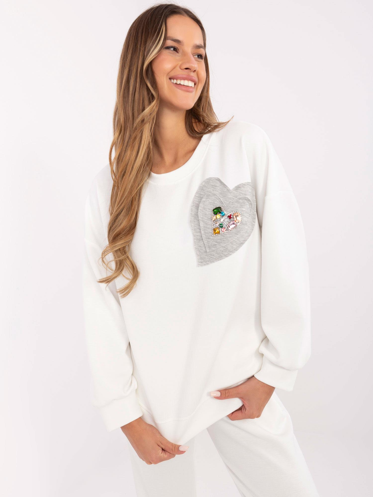 Smotanová dámska mikina s nášivkou DHJ-BL-20322.72-ecru Veľkosť: ONE SIZE