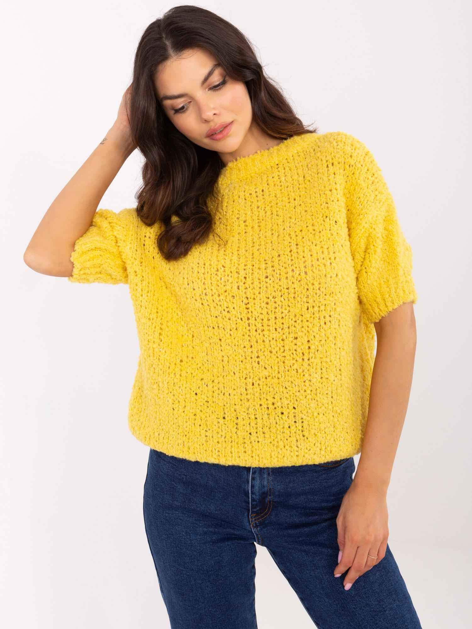 Žltý dámsky oversize sveter s krátkym rukávom MI-SW-2701.23-yellow Veľkosť: ONE SIZE