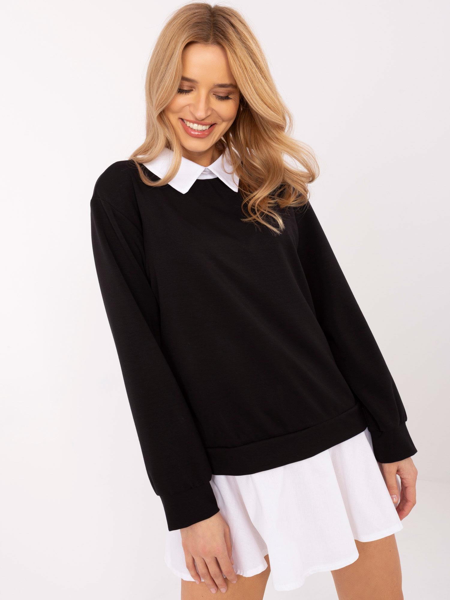 Čierna blúzka s košeľovými prvkami MI-BZ-A5997.49-black Veľkosť: ONE SIZE