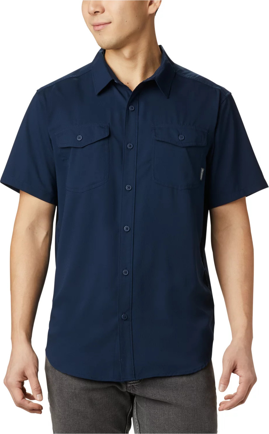 Tmavomodrá pánska košeľa s krátkym rukávom Columbia Utilizer II Solid Short Sleeve Shirt 1577762464 Veľkosť: M