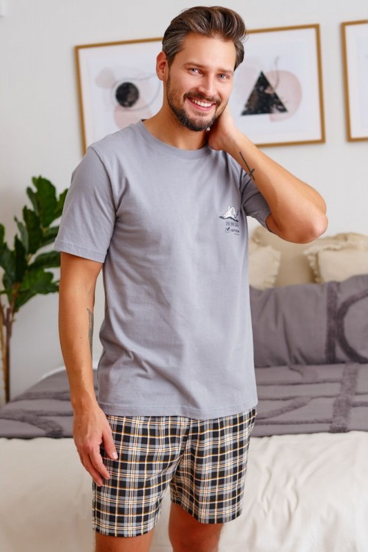 Sivé krátke pyžamo s károvanými šortkami Veľkosť: M