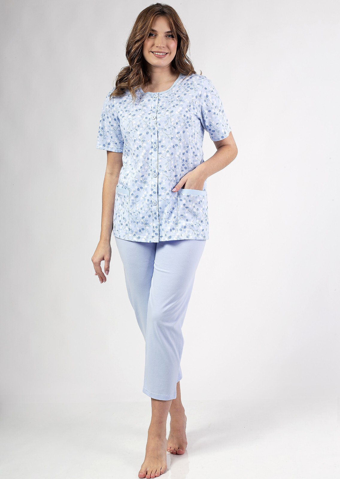 Svetlomodré dámske pyžamo s 3/4 nohavicami Regina 694 kr/r 2XL-3XL W25 Veľkosť: 3XL, Barva: Modrá