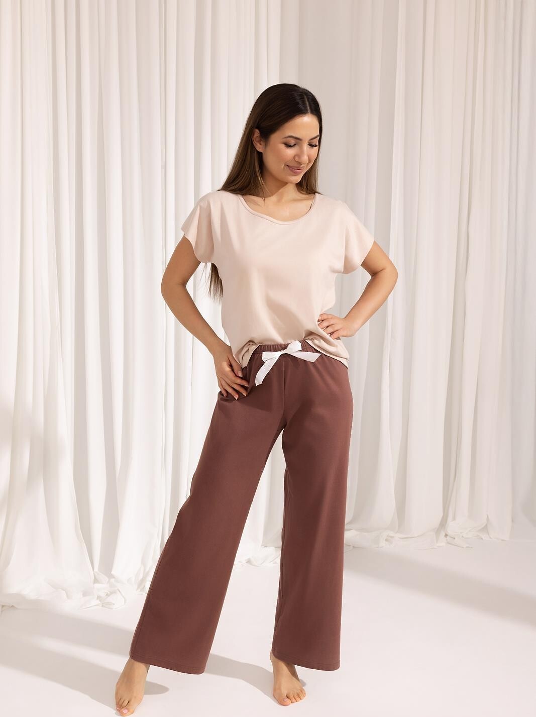 Dámske dlhé pyžamo Regina 699 Kr/r S-XL W25 damska Veľkosť: S, Barva: béžovo-hnedá