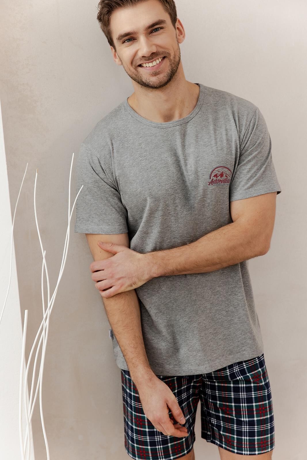 Krátke pánske pyžamo s károvanými kraťasmi Taro Kyle 3395 kr/r M-2XL W25 meska Veľkosť: XL, Barva: sivá melanž
