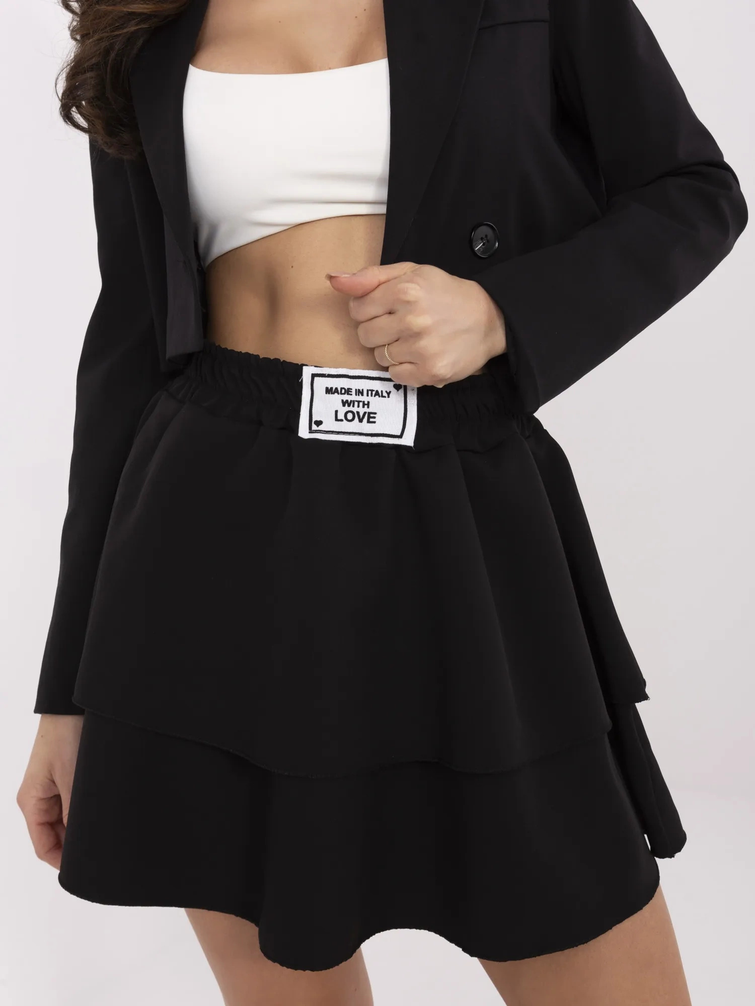 Čierna dámska volánová mini sukňa s elastickým pásom MI-SD-G9123-1.25-black Veľkosť: ONE SIZE