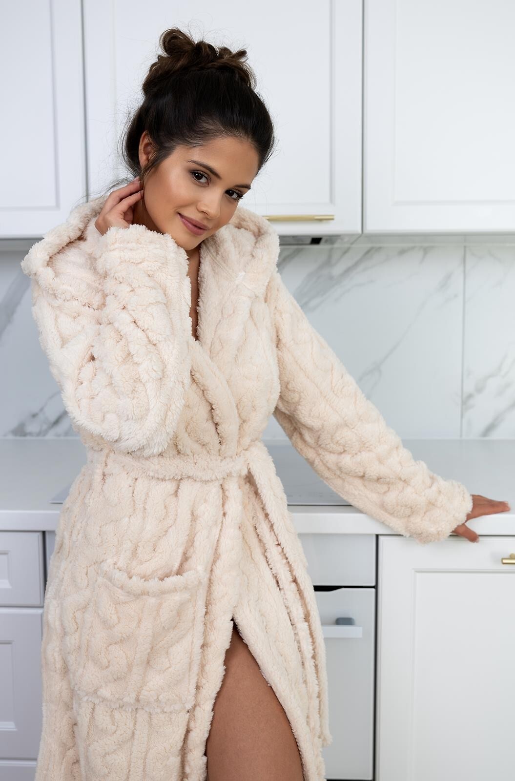 Smotanový dámsky mäkký župan s kapucňou Sensis Ariana S-XL Veľkosť: S, Barva: smotanová