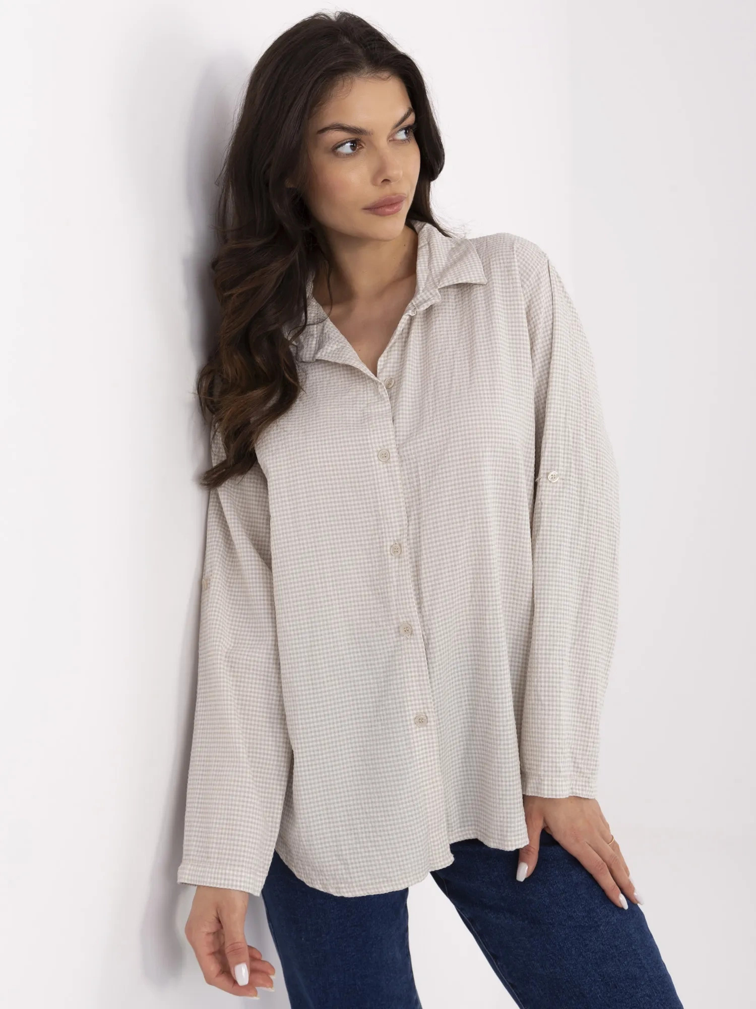 Béžovo-biela dámska kockovaná košeľa s dlhým rukávom MO-KS-1803.89-white-beige Veľkosť: ONE SIZE