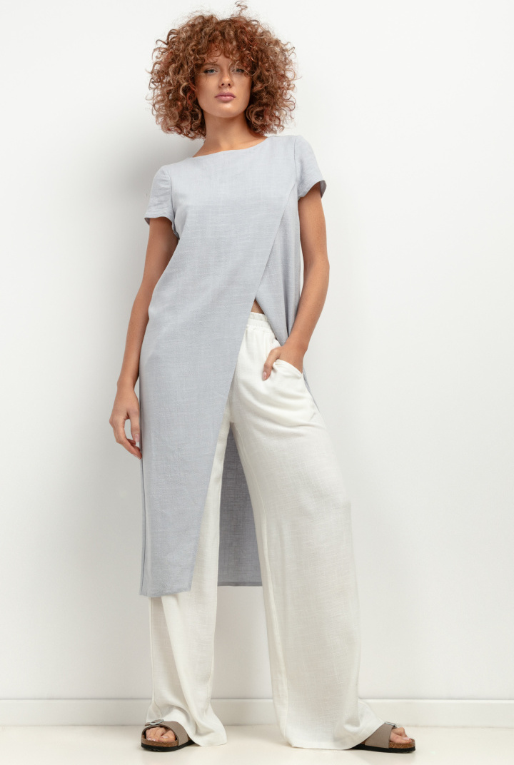 Sivá dámska viskózová blúzka s vysokým rozparkom T405 - grey melange Rozmiar: 3XL