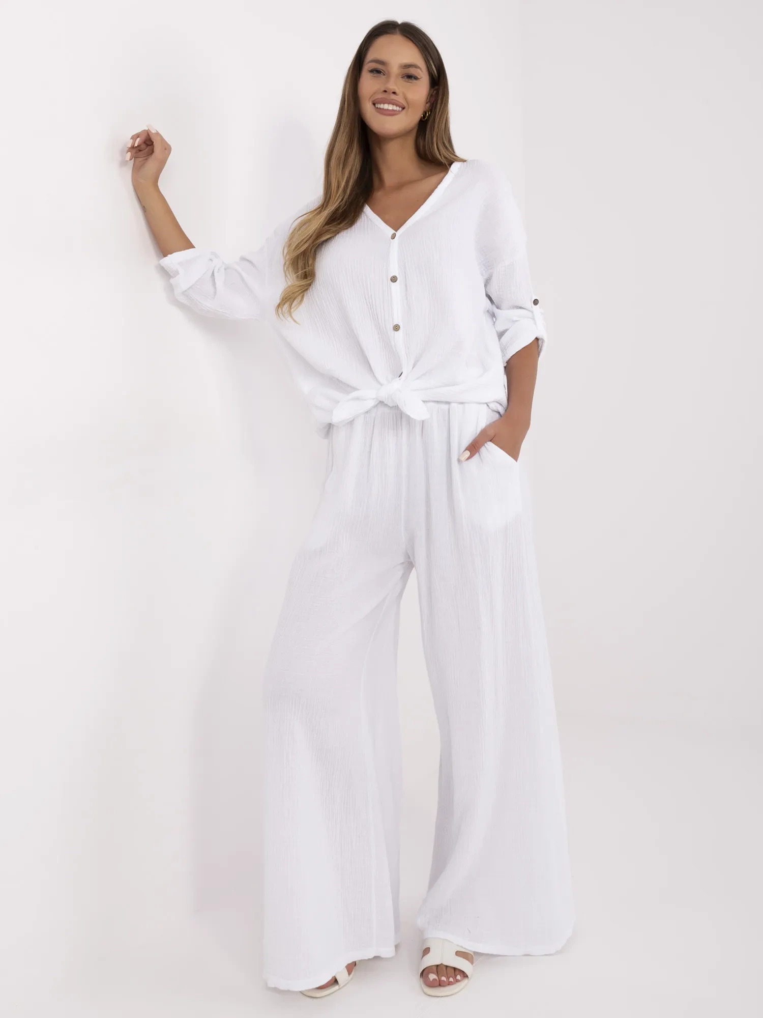 Biele dámske široké mušelínové nohavice MI-SP-2563.84-white Veľkosť: ONE SIZE