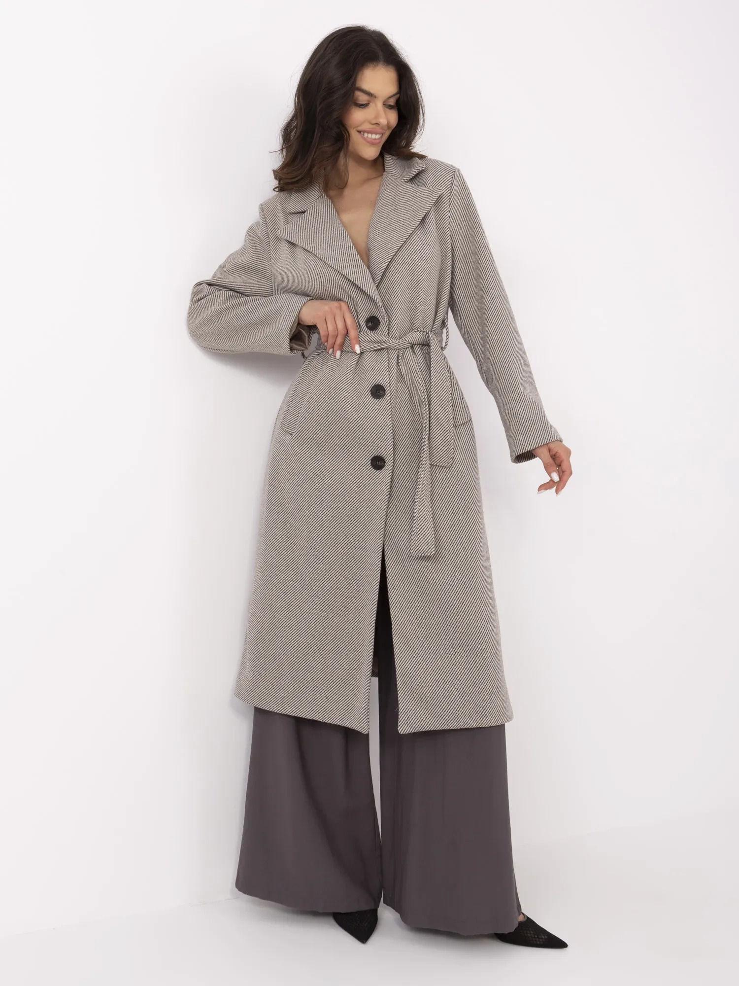 Béžovo-sivý dámsky dlhý kabát s vreckami MO-PL-1804.00-grey-beige Veľkosť: ONE SIZE
