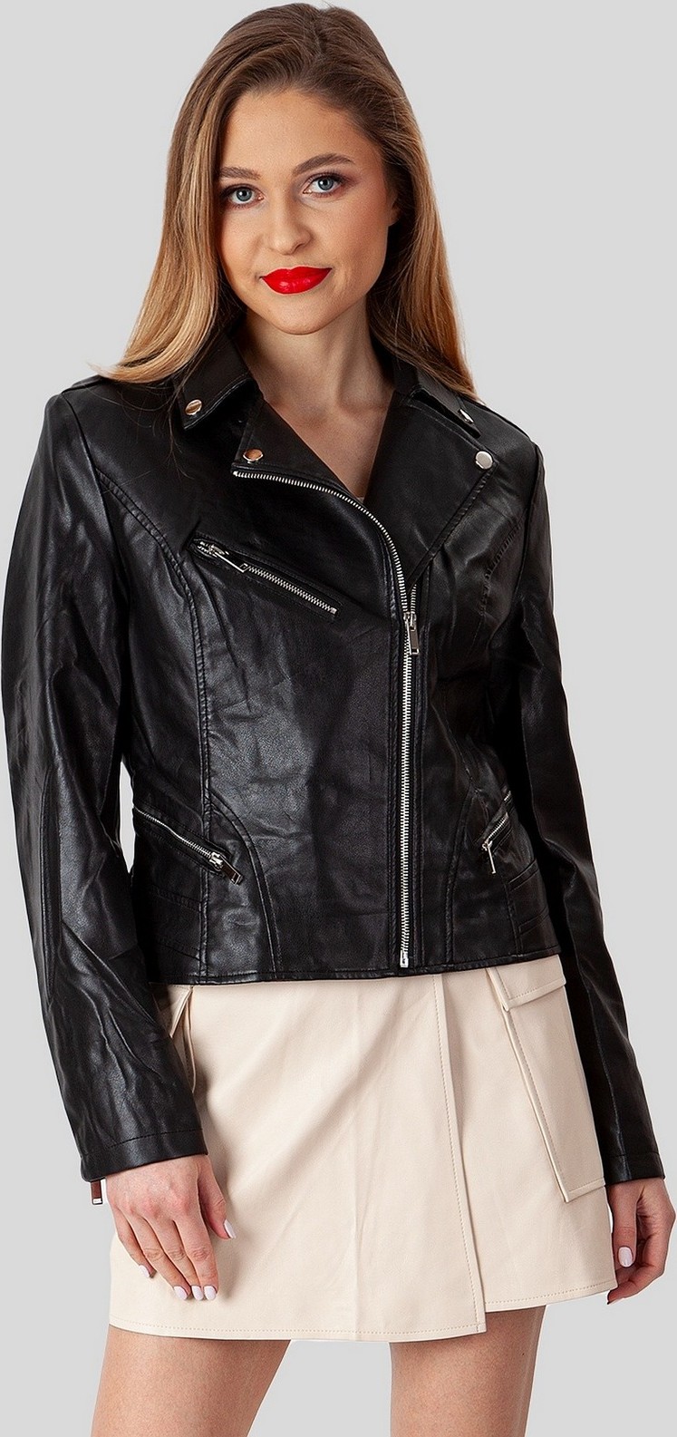Čierna dámska koženková bunda so zipsami * BLE 220011 F - Black Veľkosť: S