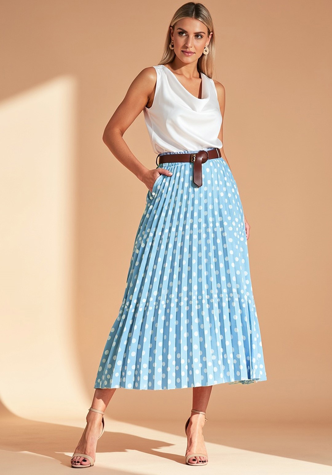 Modrá dámska plisovaná midi sukňa s bodkami M1155 Blue Veľkosť: S/M