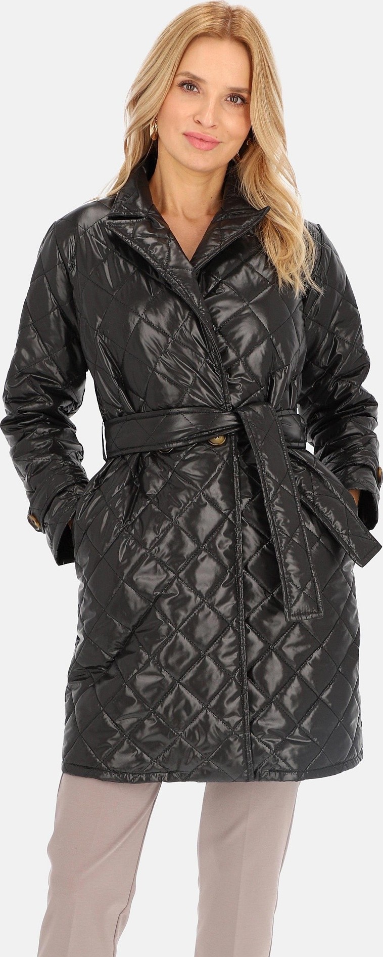 Dámsky prešívaný čierny prechodný kabát BLE 241055 F - Black Veľkosť: 3XL