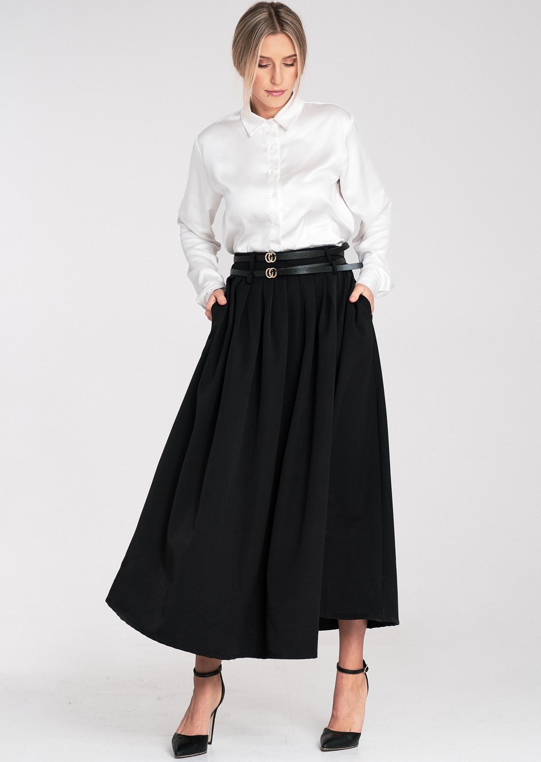 Elegantná čierna dámska midi sukňa s vreckami M1116 Black Veľkosť: ONE SIZE