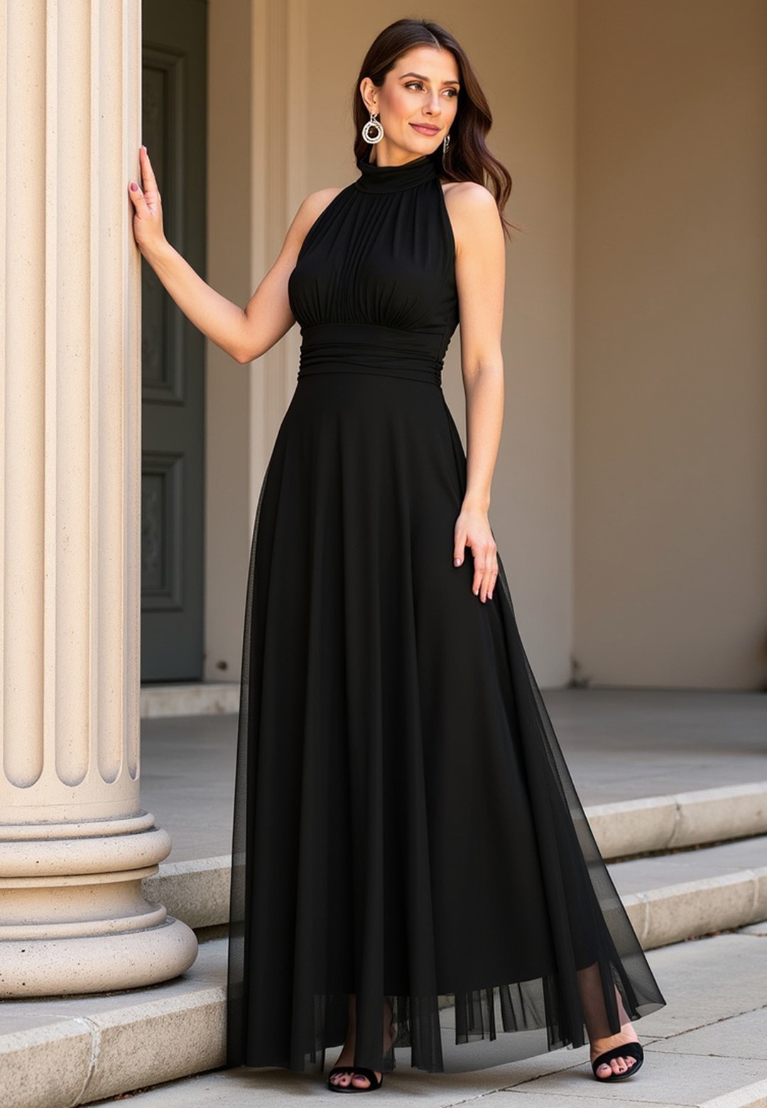 Čierne dámske maxi šaty s odhalenými ramenami M1173 Black Veľkosť: S/M