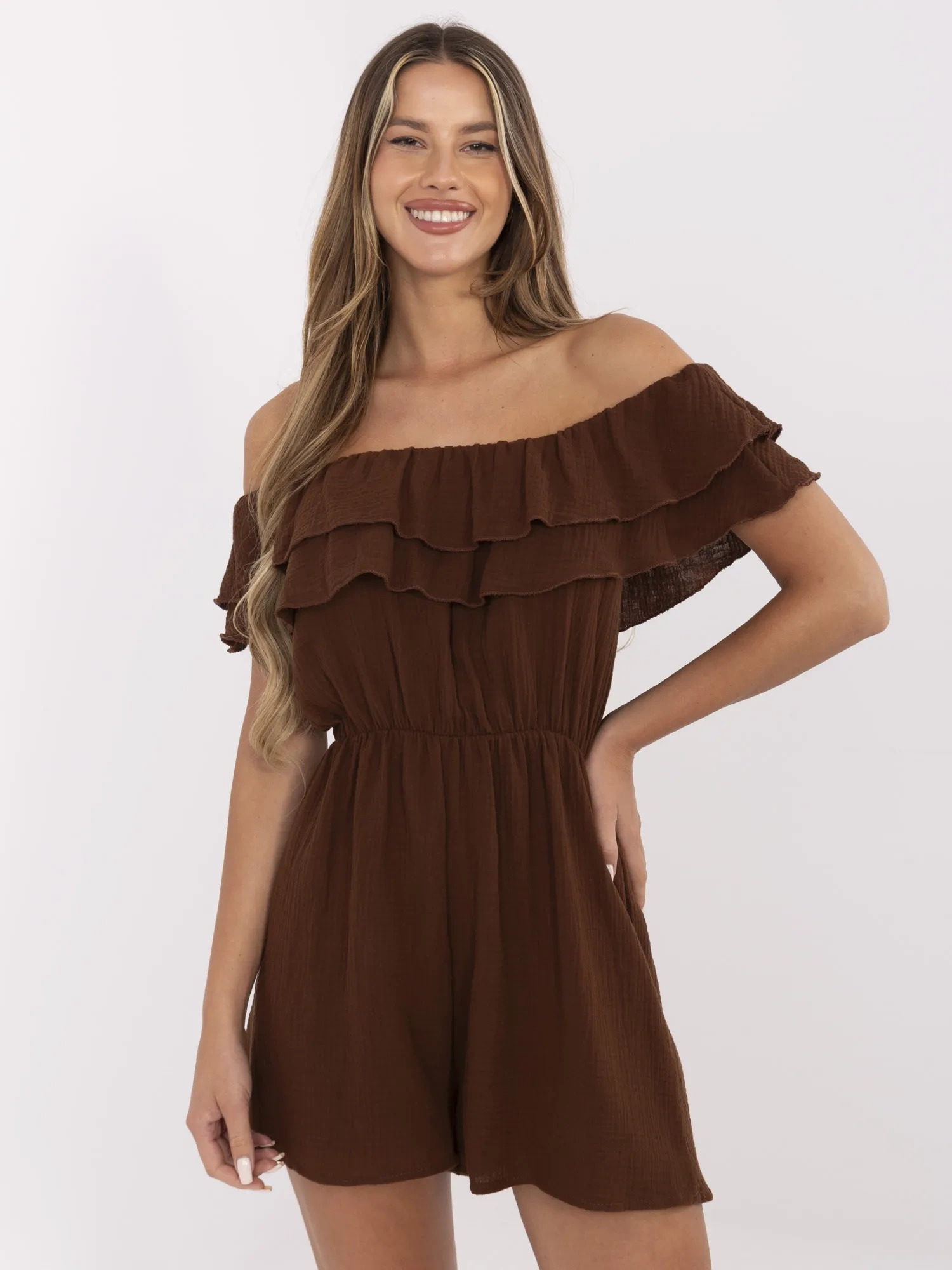 Hnědý dámský mušelínový overal s odhalenými rameny MI-KO-A5050.65-brown Veľkosť: ONE SIZE