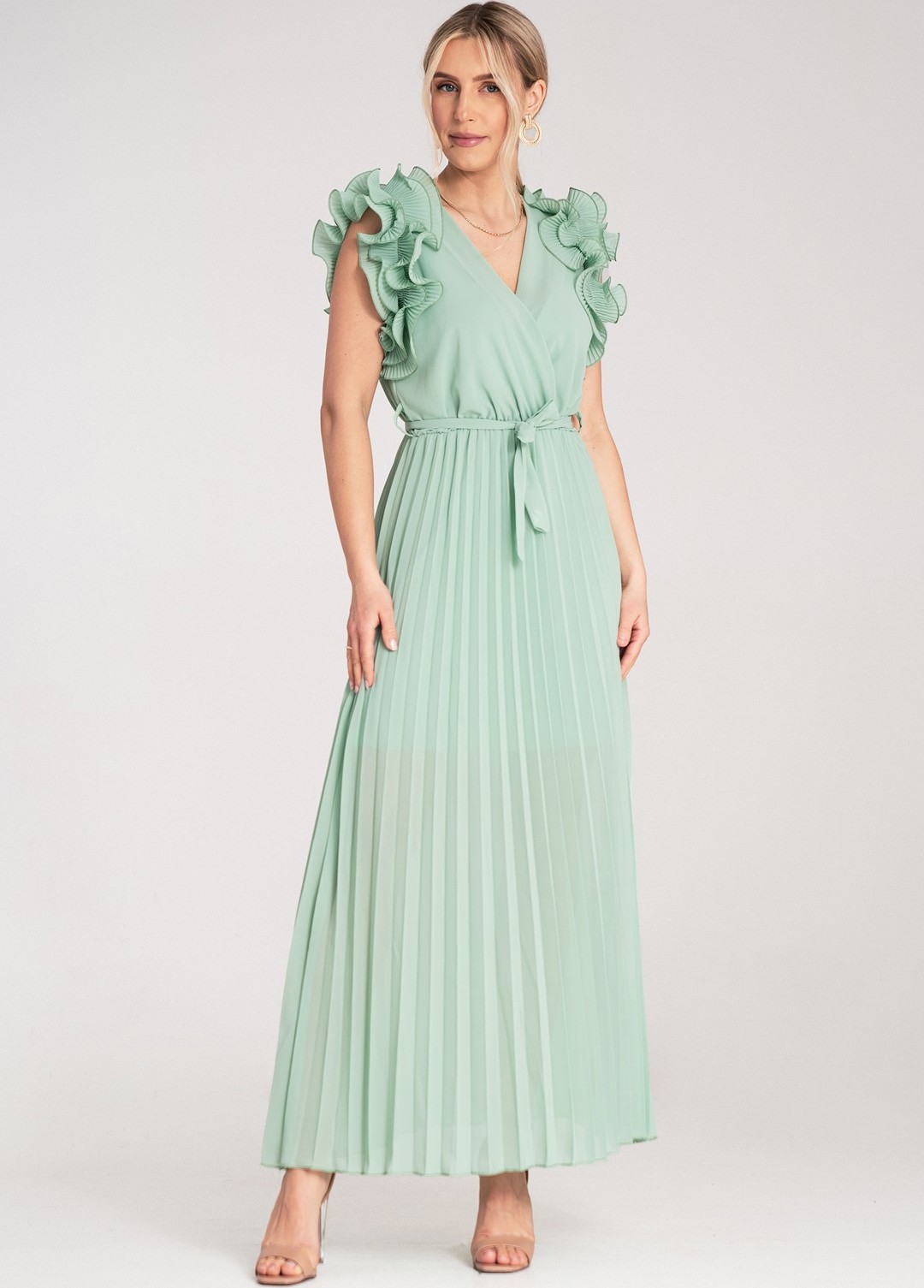 Mätové maxi šaty s výstrihom do V a ozdobnými volánikmi na ramenách M1189 Mint Veľkosť: S/M