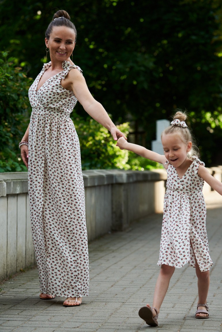 Letné matchy šaty pre mamičku a dcéru - Berries Veľkosť: 128/134