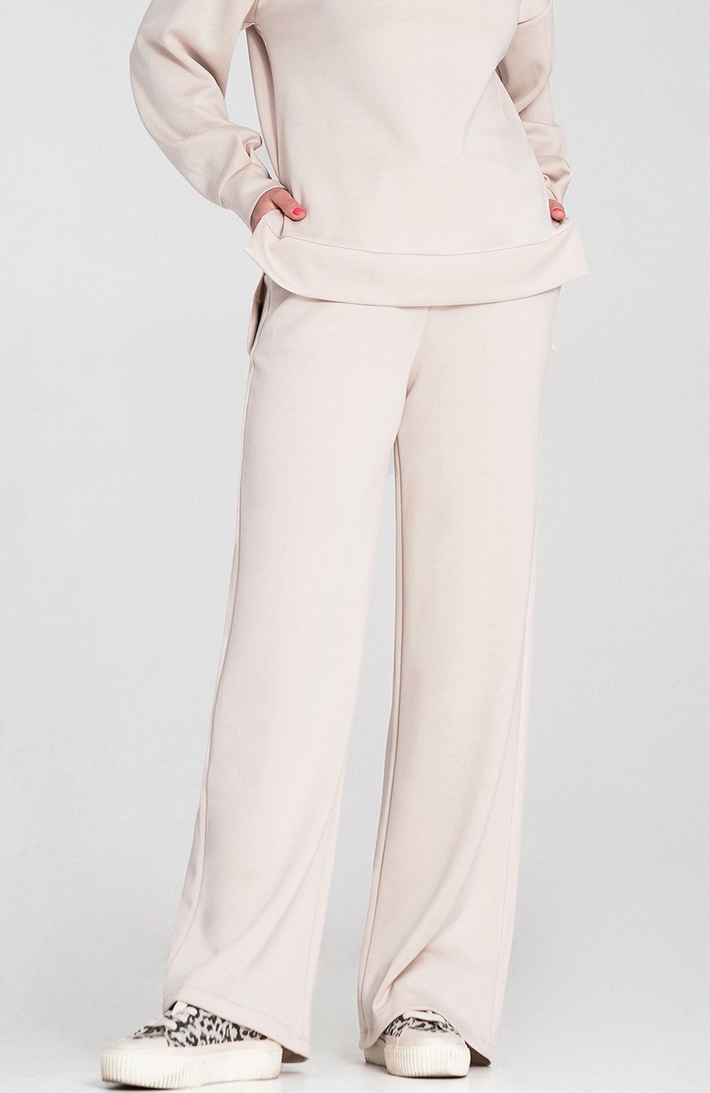 Smotanová dámske široké tepláky s viskózou M1204 Beige Veľkosť: S/M