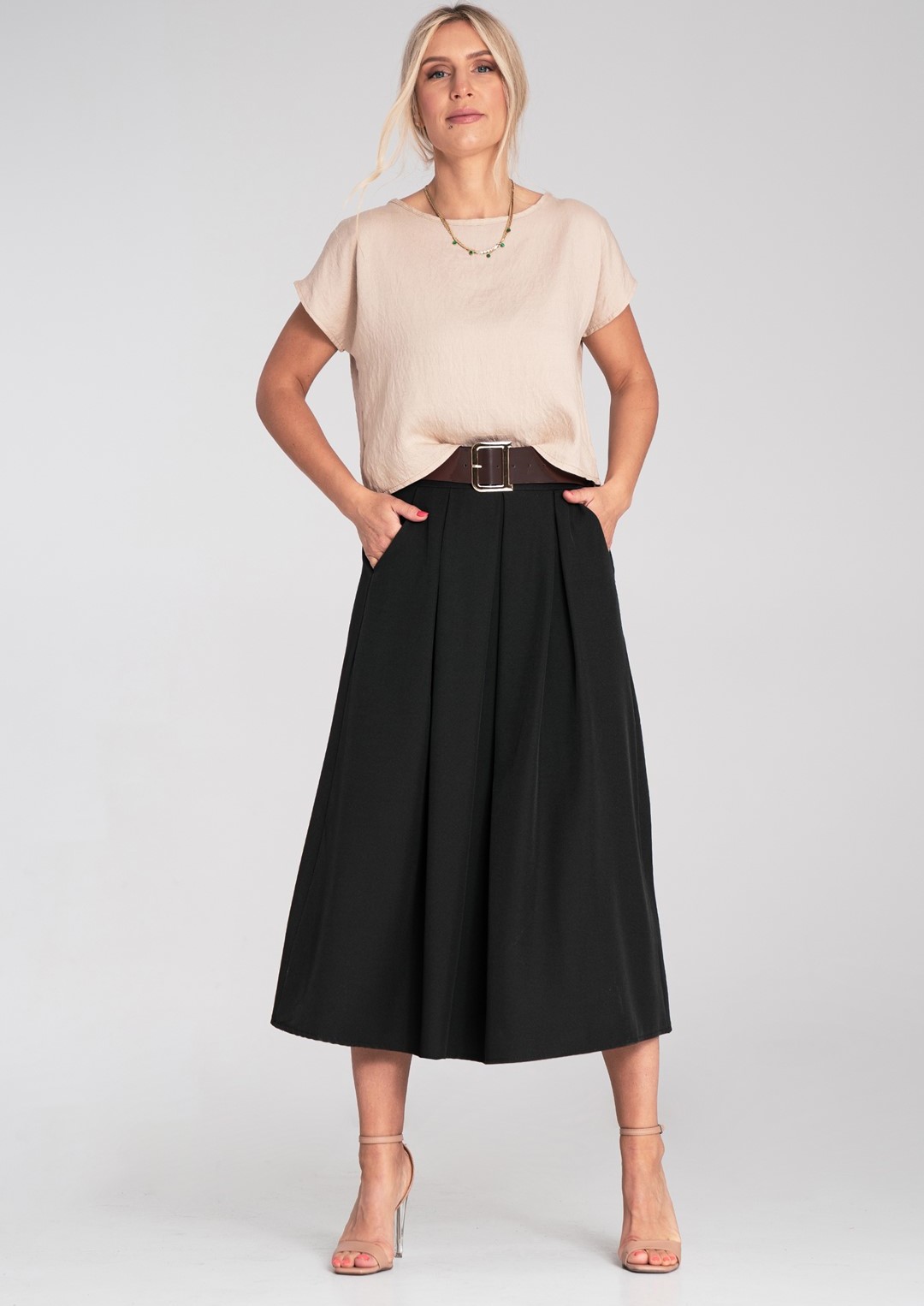 Čierna dámska skladaná midi sukňa s vysokým pásom M1201 Black Veľkosť: S/M