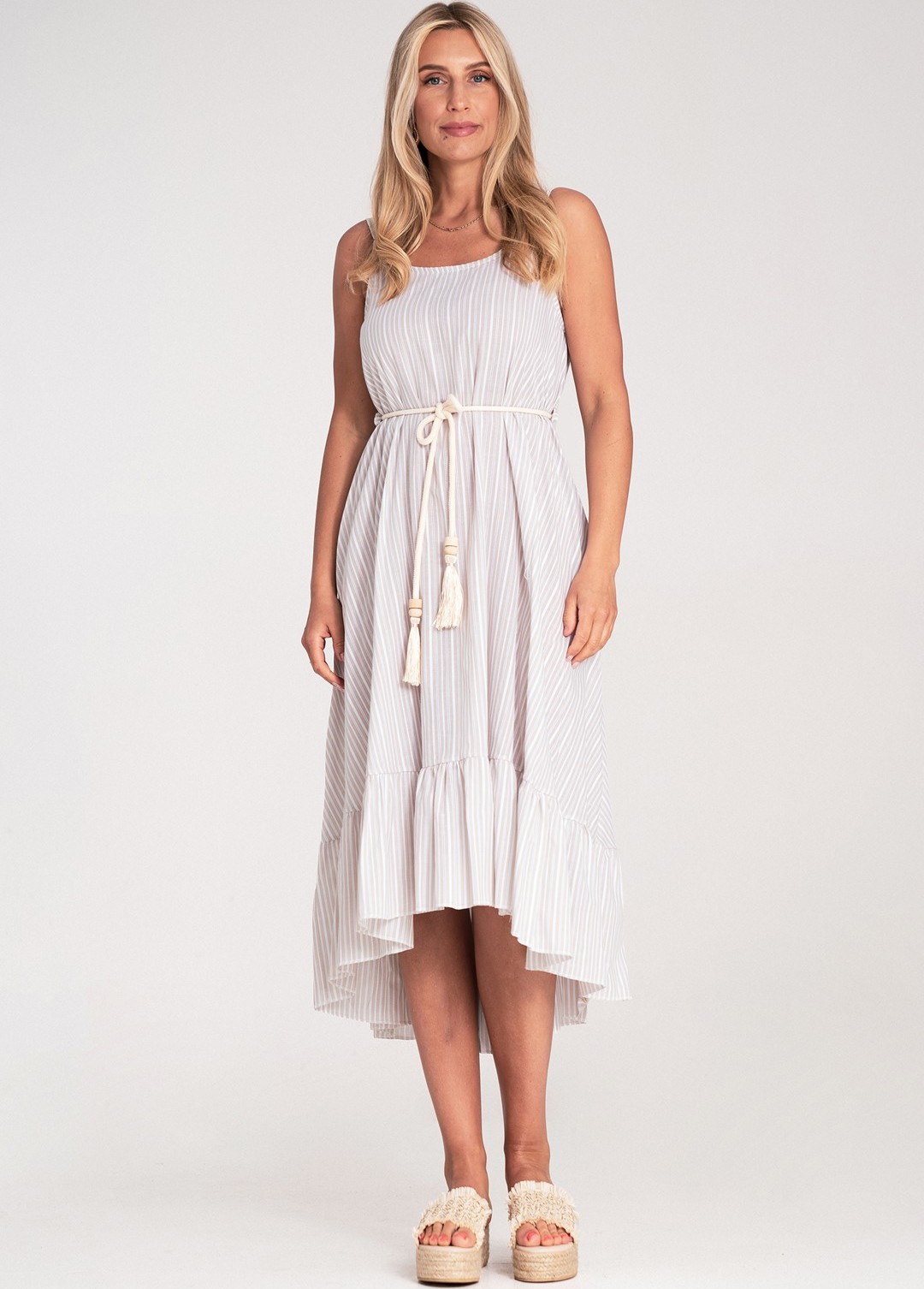 Dámske svetlobéžové bavlnené šaty s prúžkami a strapcami M1213 Beige Veľkosť: ONE SIZE