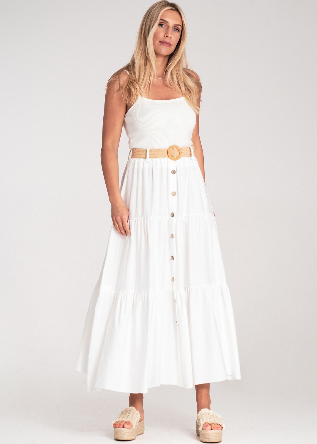 Biela dámska viskózová midi sukňa z textúrovanej látky M1222 White Veľkosť: S/M