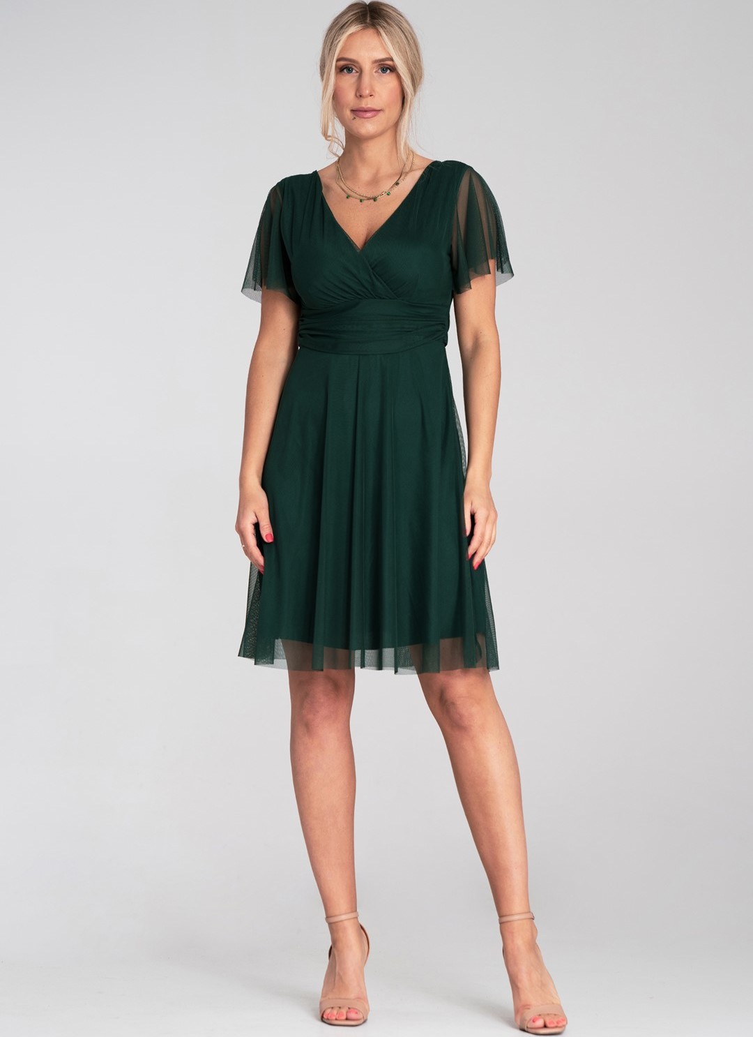 Tmavozelené tylové šaty s krátkym rukávom M1206 Green Veľkosť: S/M