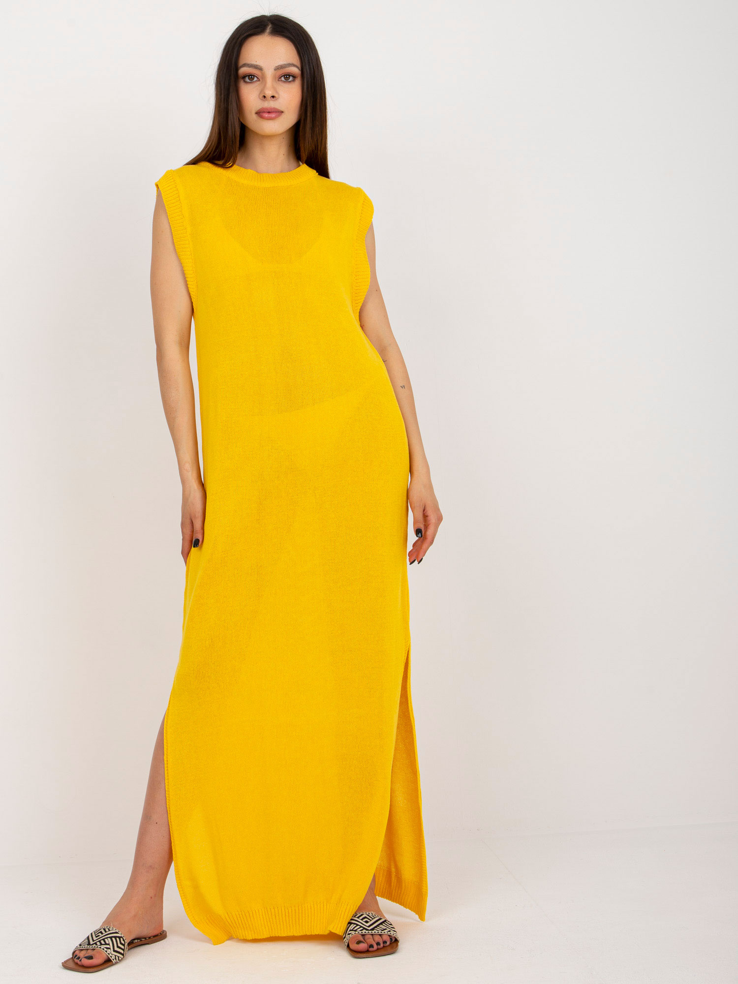 Žlté pletené letné šaty s rozparkami BA-SK-9002.12-dark yellow Veľkosť: ONE SIZE