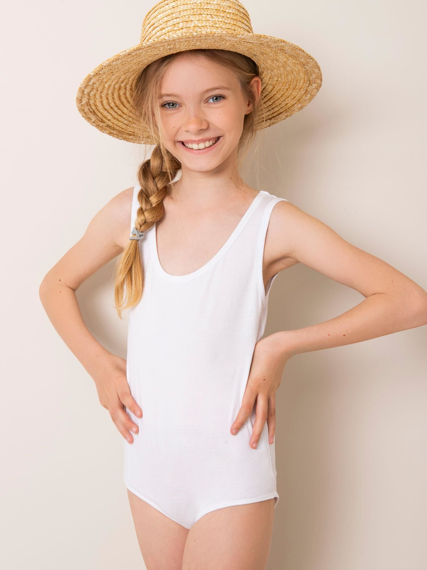 Dievčenské biele body BR-BO-2538-white Veľkosť: 104