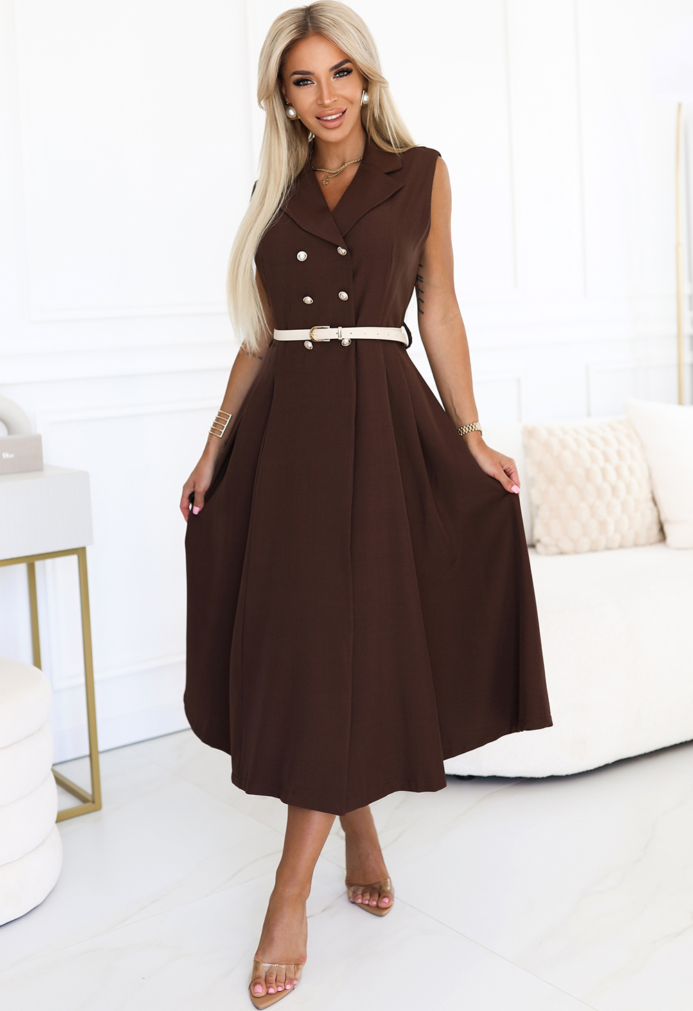 Čokoládovo hnedé dámske elegantné midi košeľové šaty so zlatými gombíkmi a opaskom 596-4 Veľkosť: ONE SIZE