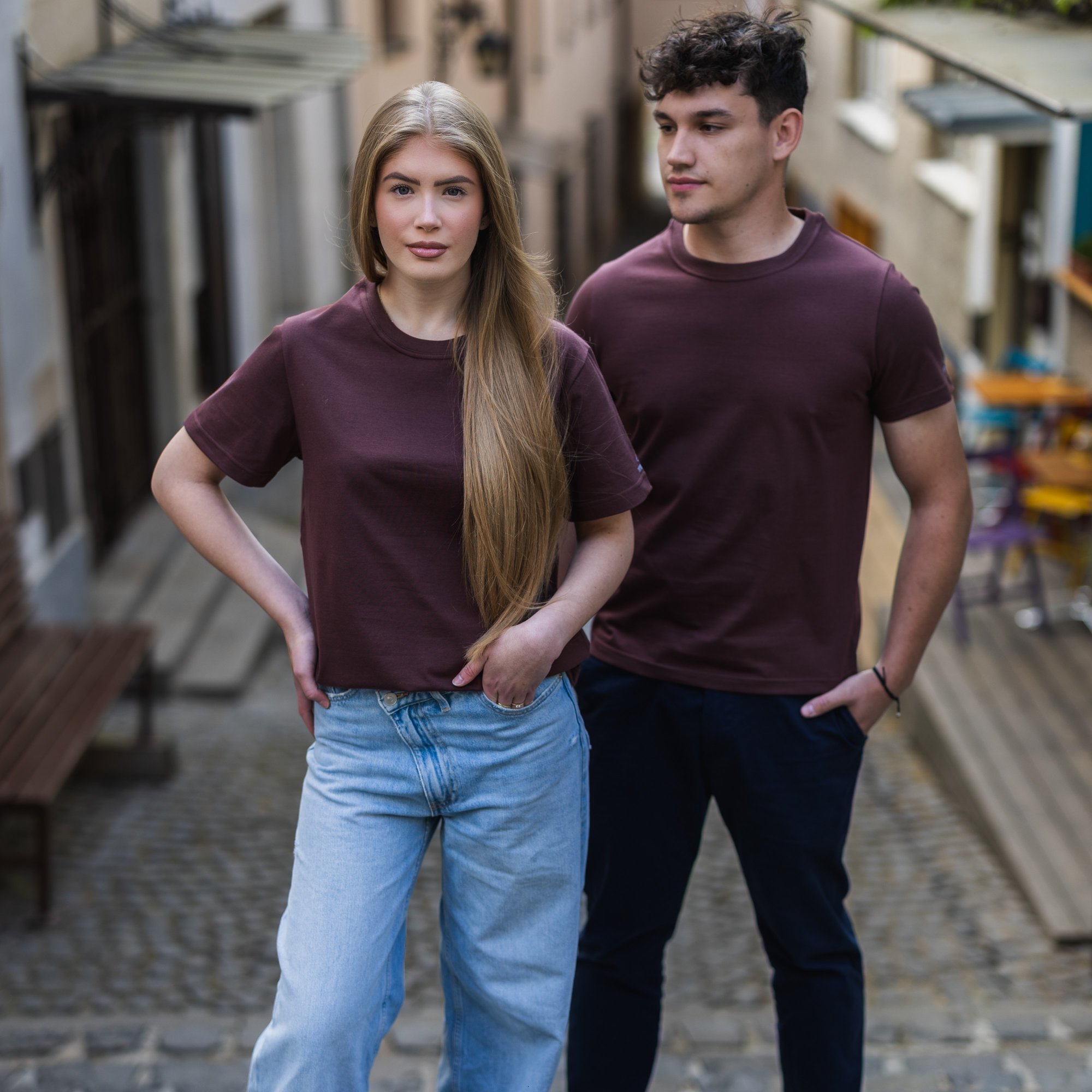 Hnedé unisex bavlnené tričko bez potlače Veľkosť: M