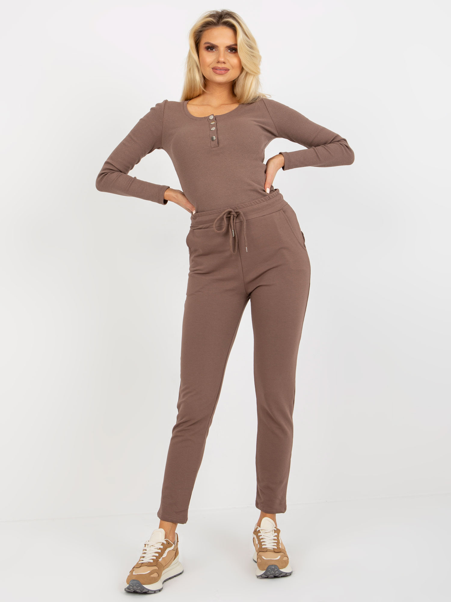 Hnedé tepláky s vreckami RV-DR-8369.89P-brown Veľkosť: S/M