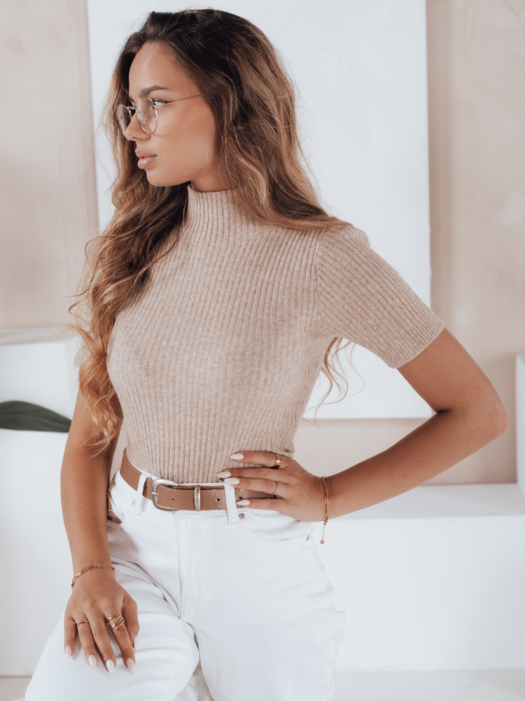 Béžový dámsky rebrovaný sveter s krátkymi rukávmi a rolákom GIRLGLORY MY2553 Veľkosť: ONE SIZE