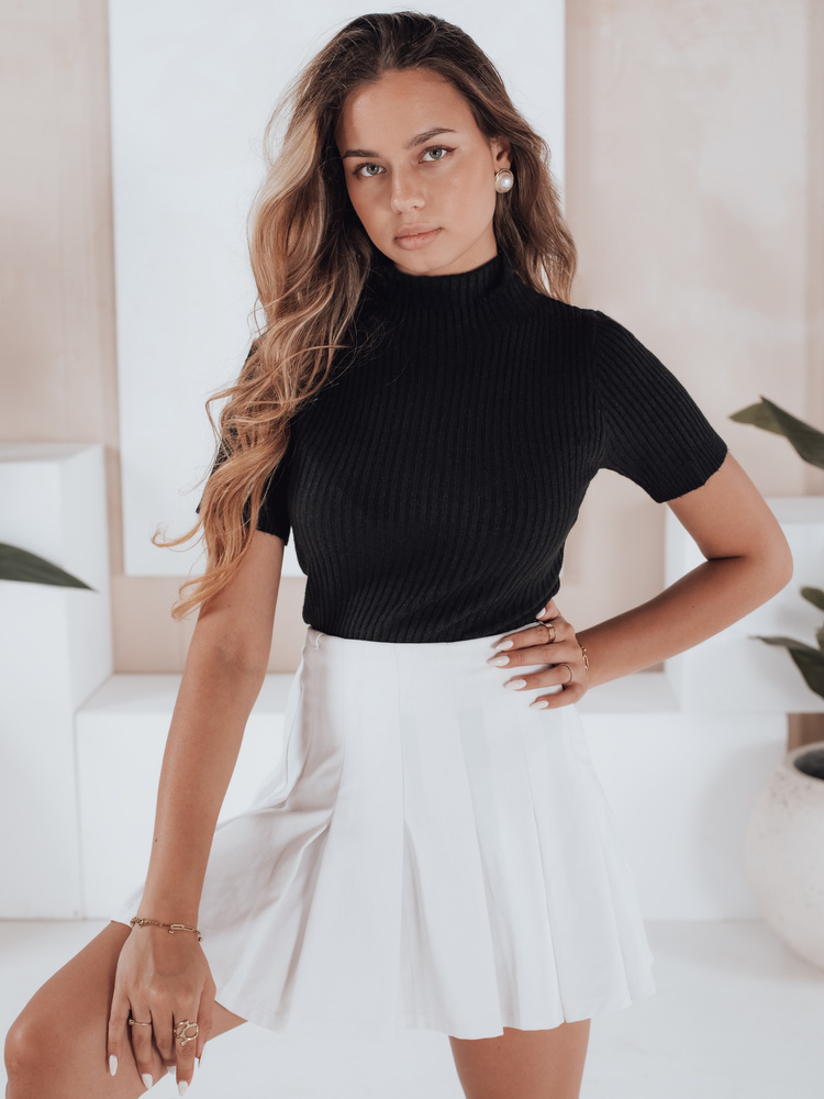 Čierny dámsky rebrovaný sveter s krátkymi rukávmi a rolákom GIRLGLORY MY2552 Veľkosť: ONE SIZE