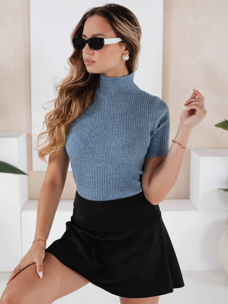 Modrý dámsky rebrovaný sveter s krátkymi rukávmi a rolákom GIRLGLORY MY2555 Veľkosť: ONE SIZE