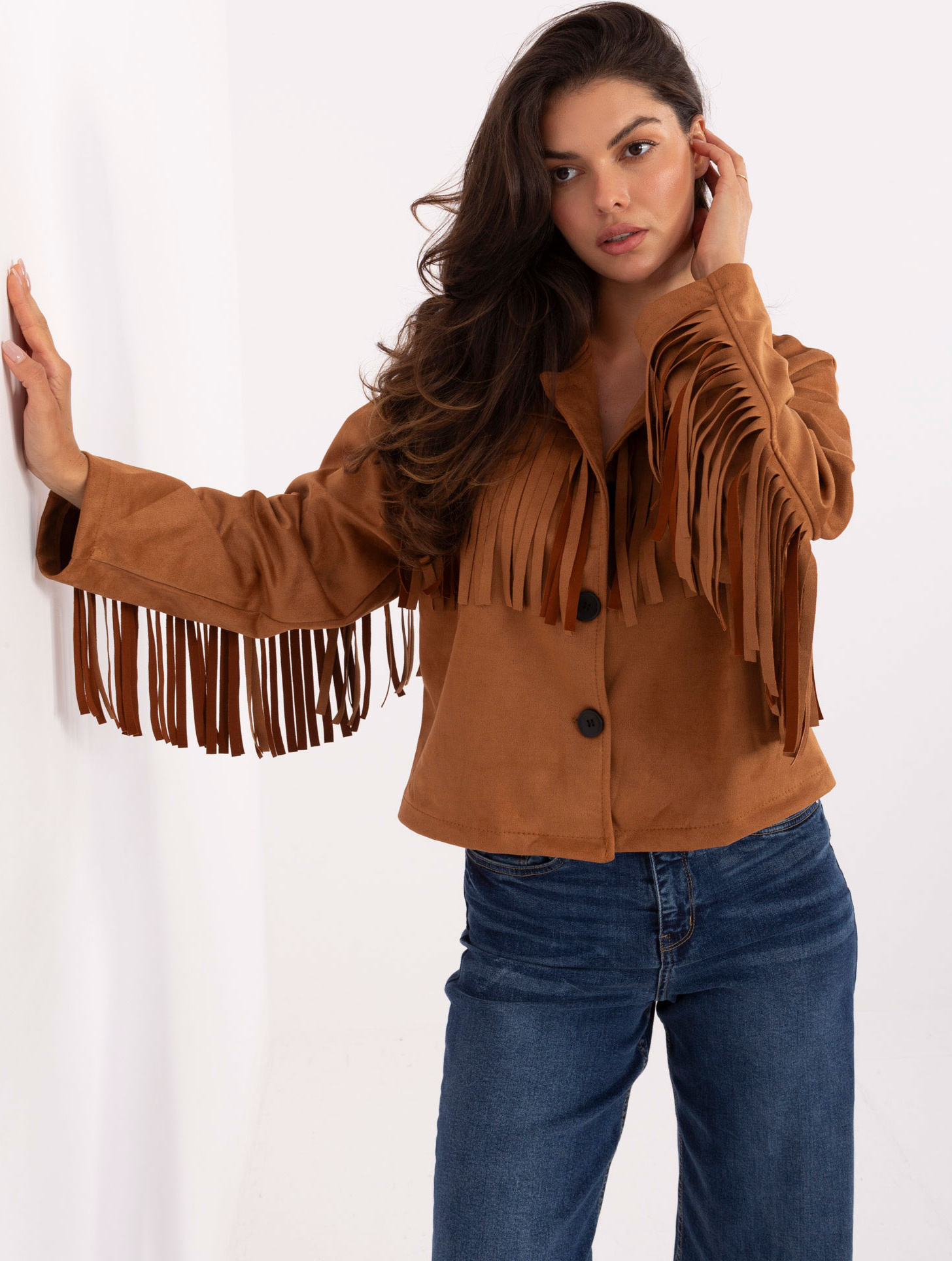 Camel dámska semišová bunda so strapcami IT-KR-96753.61-camel Veľkosť: ONE SIZE